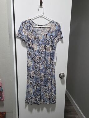Sami & Jo Blue and Cream Medallion Midi Dress